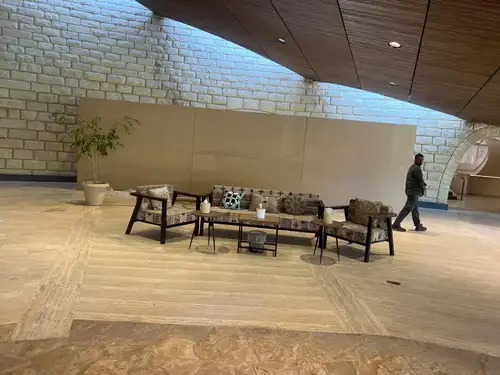 Outdoor seating (price per person)2