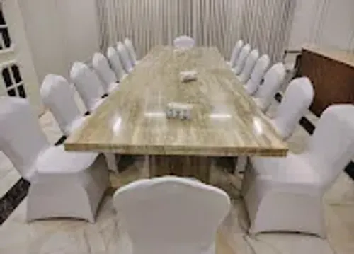 طقم استقبال فرنسي فاخر – طاولة مستطيلة مع 8 كراسي أكريليك بتصميم ملكي3