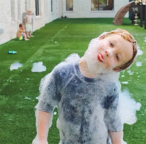 Foam Machine for Kids’ Parties and Summer Activities4