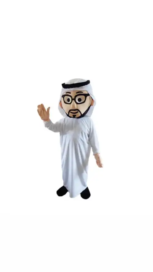 Saudi Traditional Outfit Costume for Events and Photoshoots2